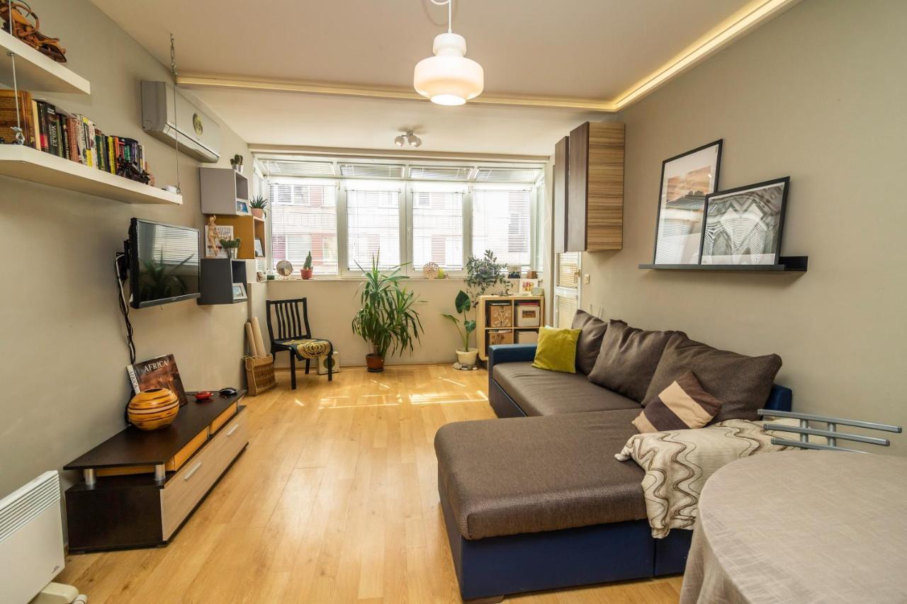 Tsar Guitar Aprt / Metro Station Apartment Sofia Ngoại thất bức ảnh