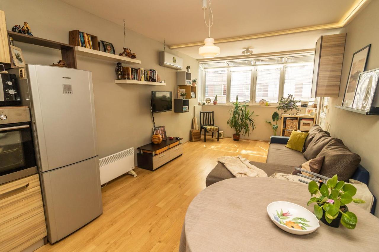 Tsar Guitar Aprt / Metro Station Apartment Sofia Ngoại thất bức ảnh